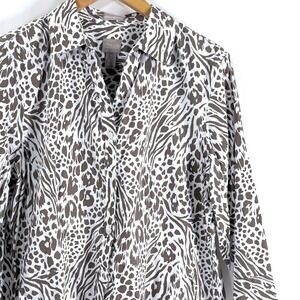 Chicos Womens Animal Print Button Down Shirt Sz 2 Brown White Non-Iron Mob Wife
